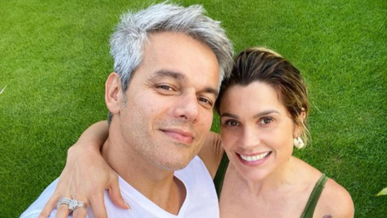 Que mico! Otaviano Costa comete gafe em casamento de luxo na Grécia com Flávia Alessandra