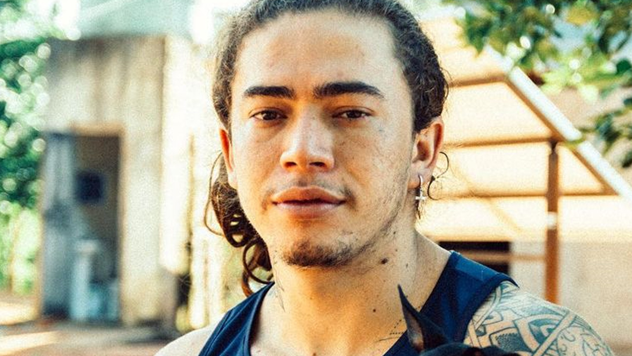Whindersson Nunes surpreende fãs ao publicar nas redes sociais pela primeira vez após perda do filho: “Avante sempre”