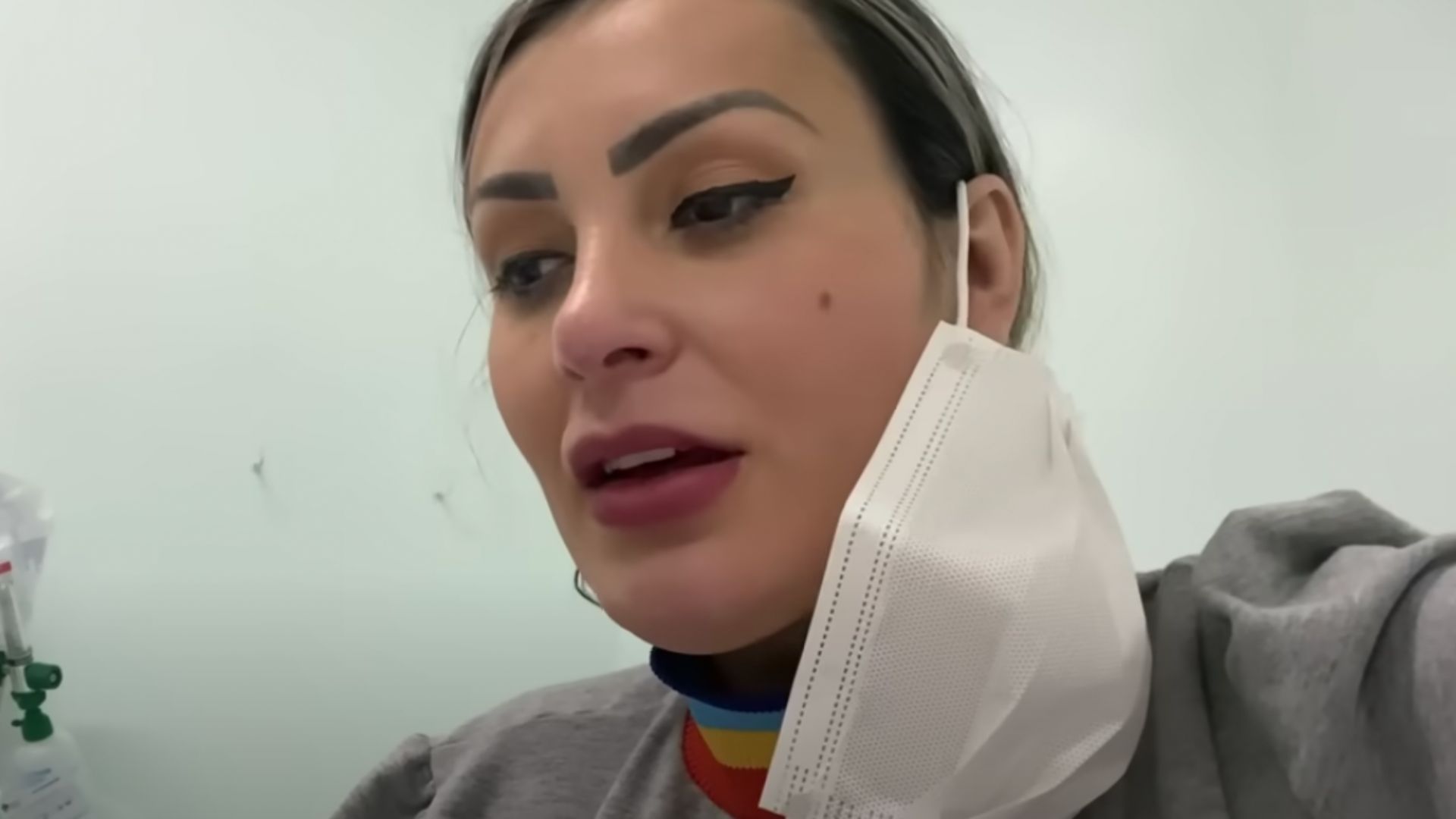 Andressa Urach vai às pressas para o hospital após graves acusações do filho: “Muita dor”