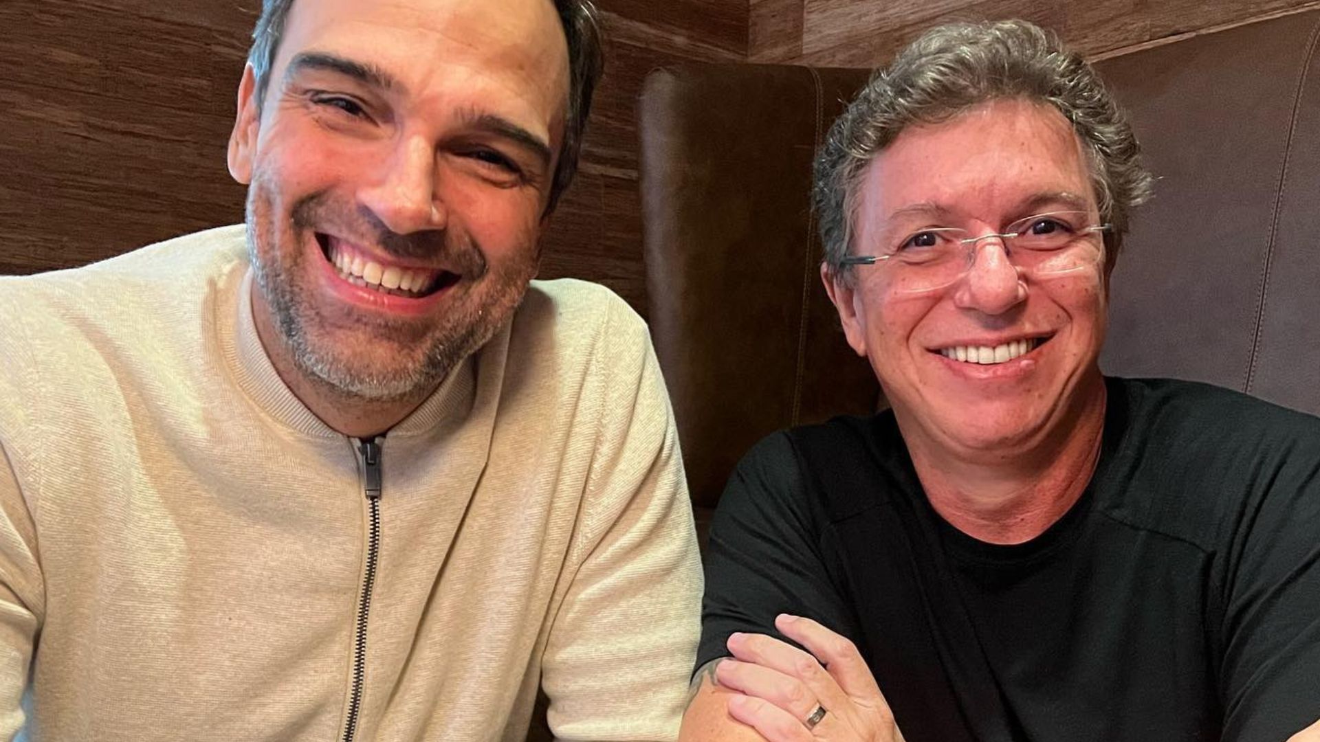 Boninho se encontra com Tadeu Schmidt e descarta sobre demissão: “BBB23 está on”