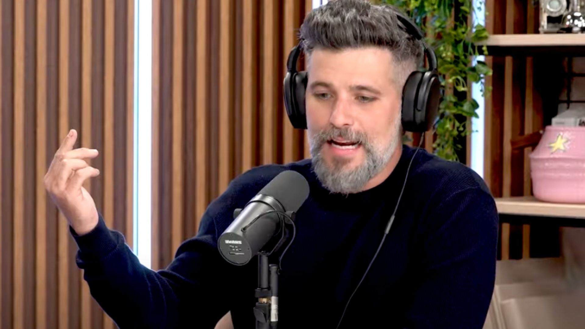 Bruno Gagliasso lista famosos envolvidos no surubão de Noronha: “Eu não nego”