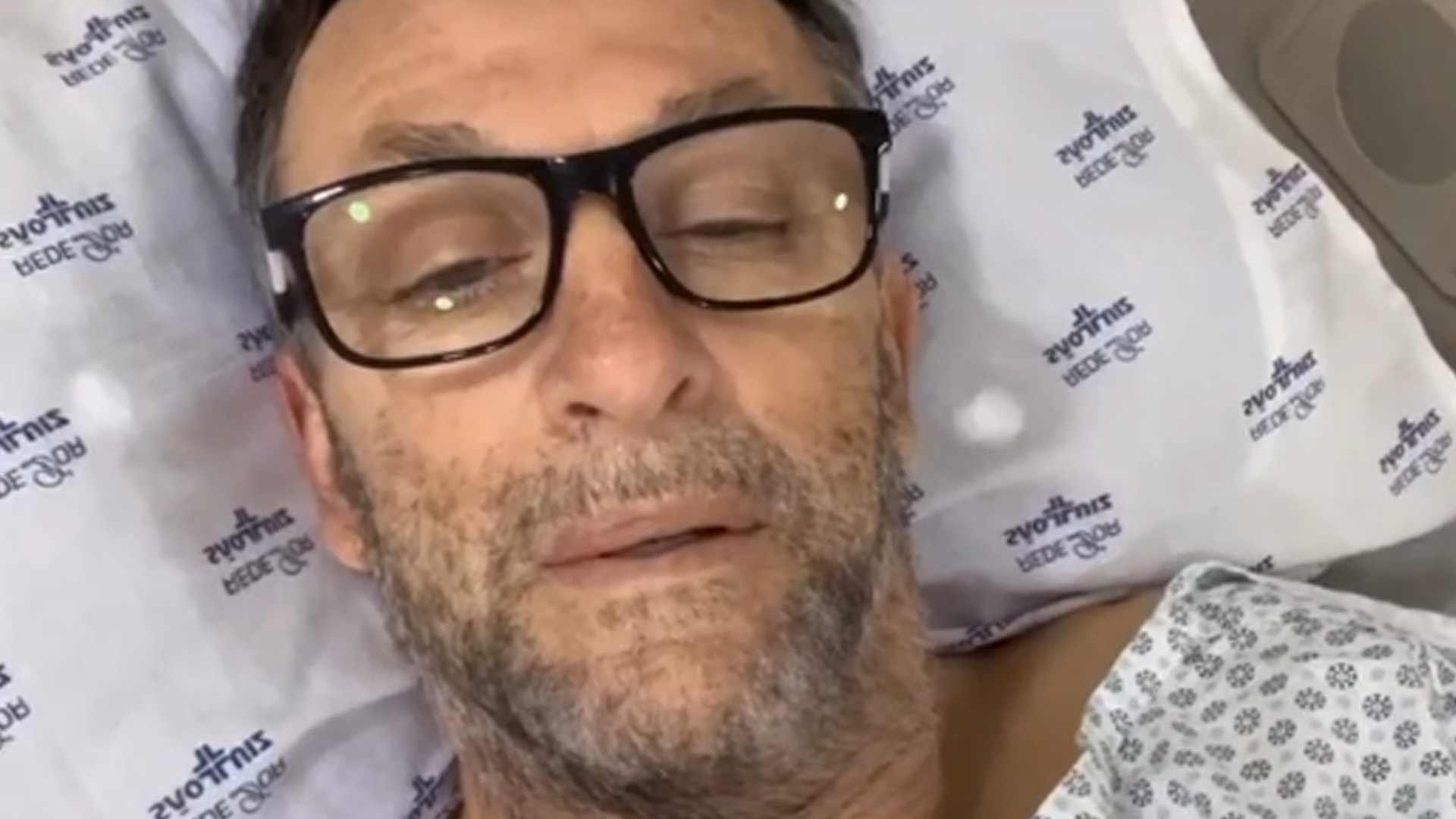 Craque Neto é hospitalizado e passa por três cirurgias: “Muito sérias”