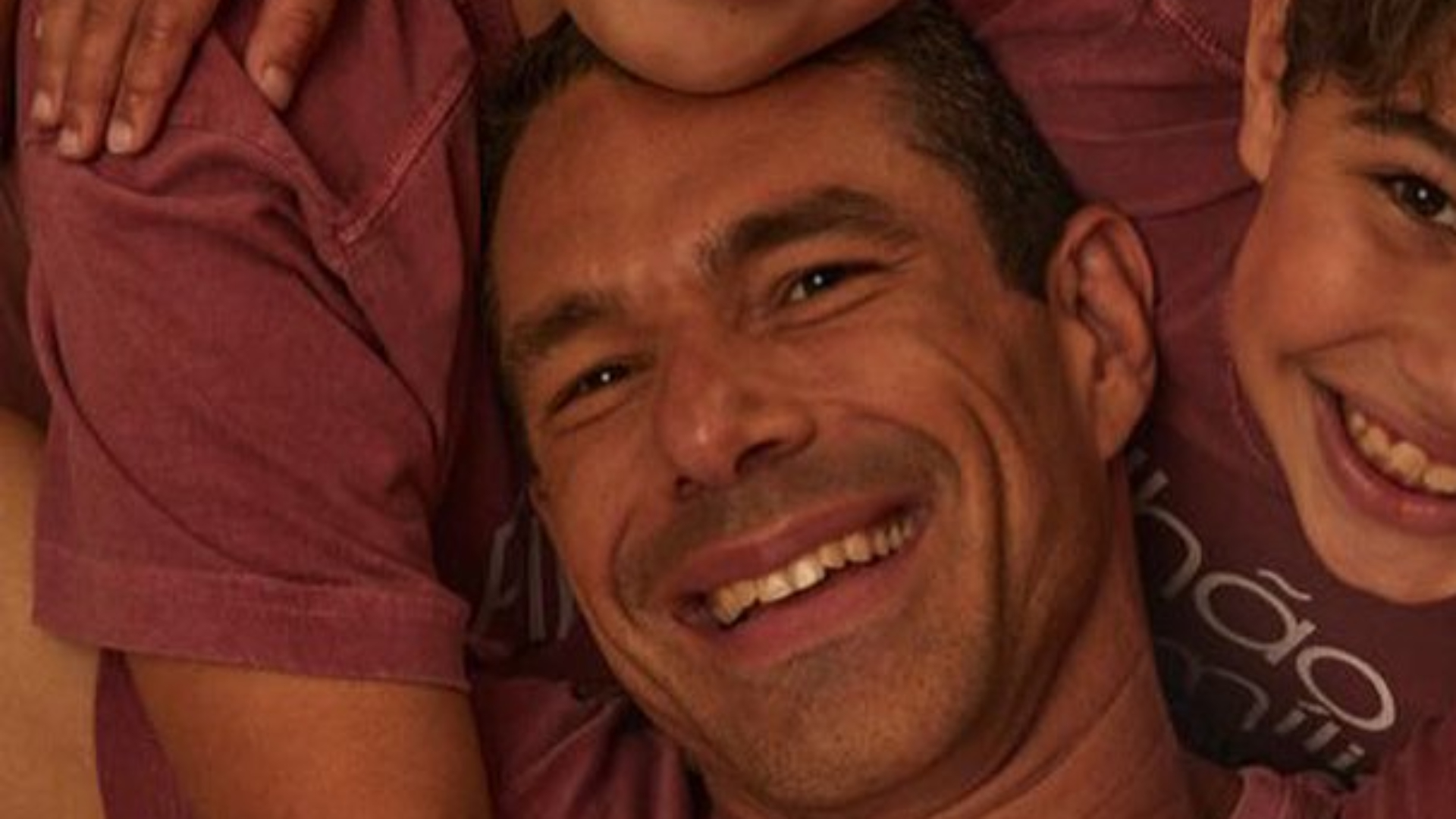 Ex de Wanessa posa ao lado dos filhos e recebe apoio da família da cantora: “Lindos”
