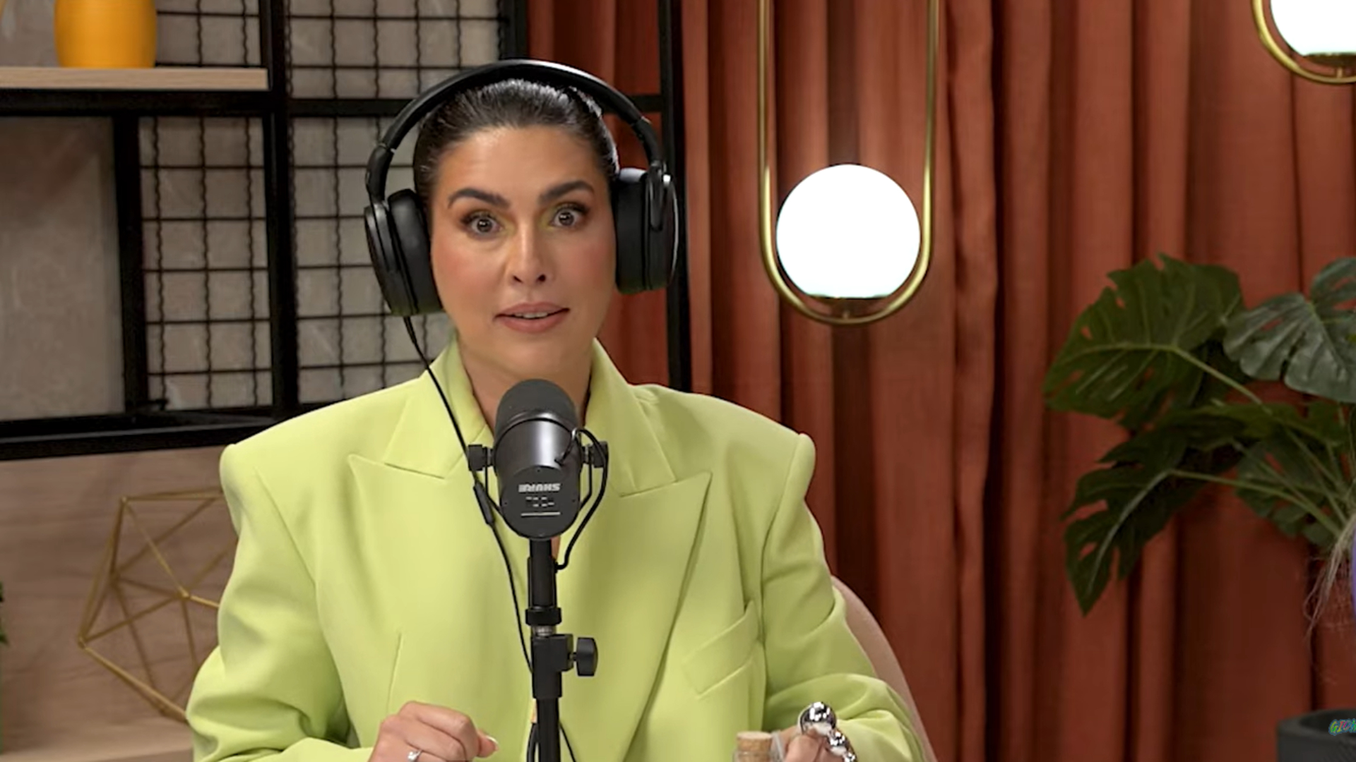 Oi? Fernanda Paes Leme desmente próprio comentário sobre traição: “Sou maluca”