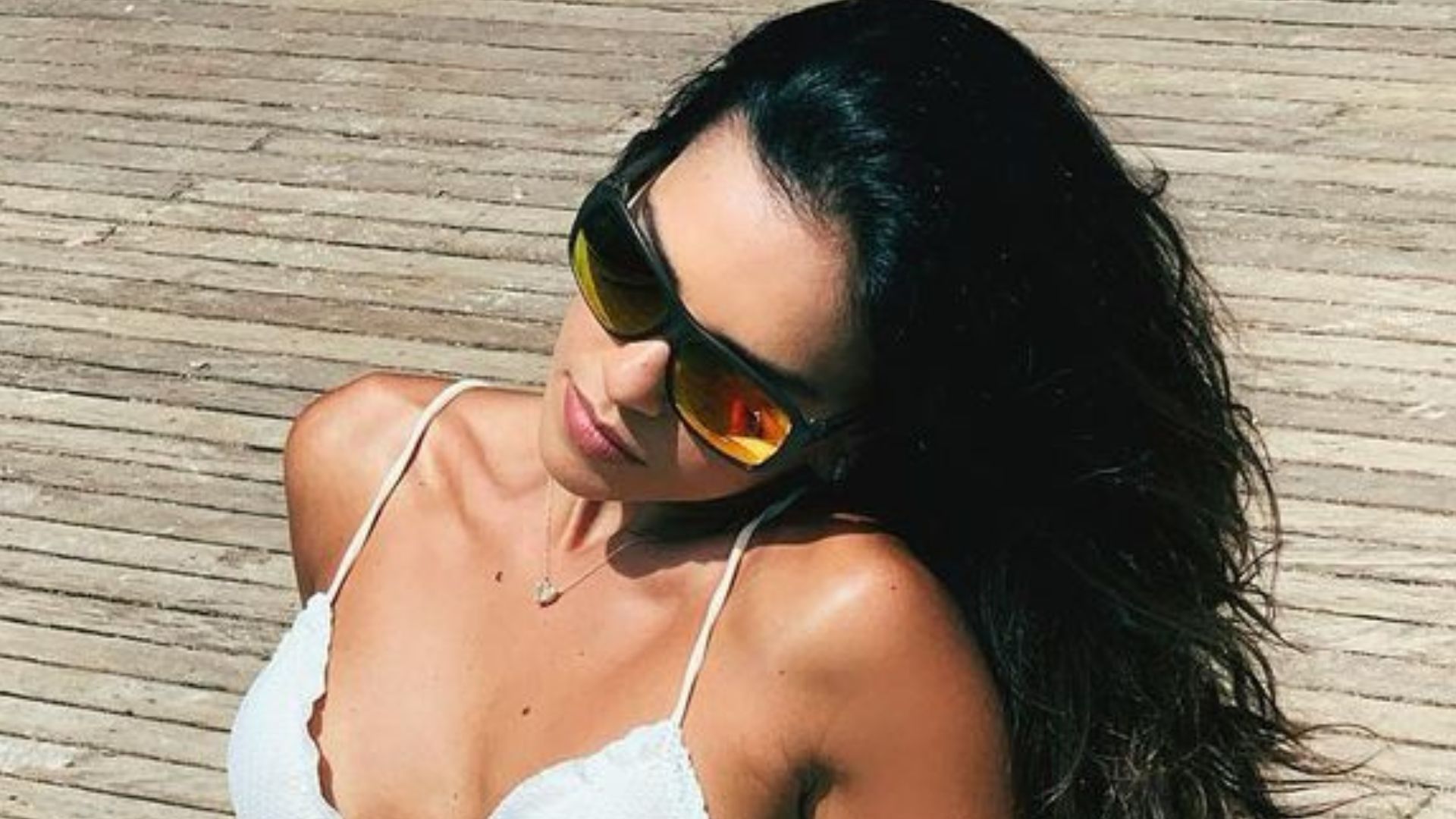 Mariana Rios expõe corpo magérrimo e barriga sarada chama atenção: “Sereia”