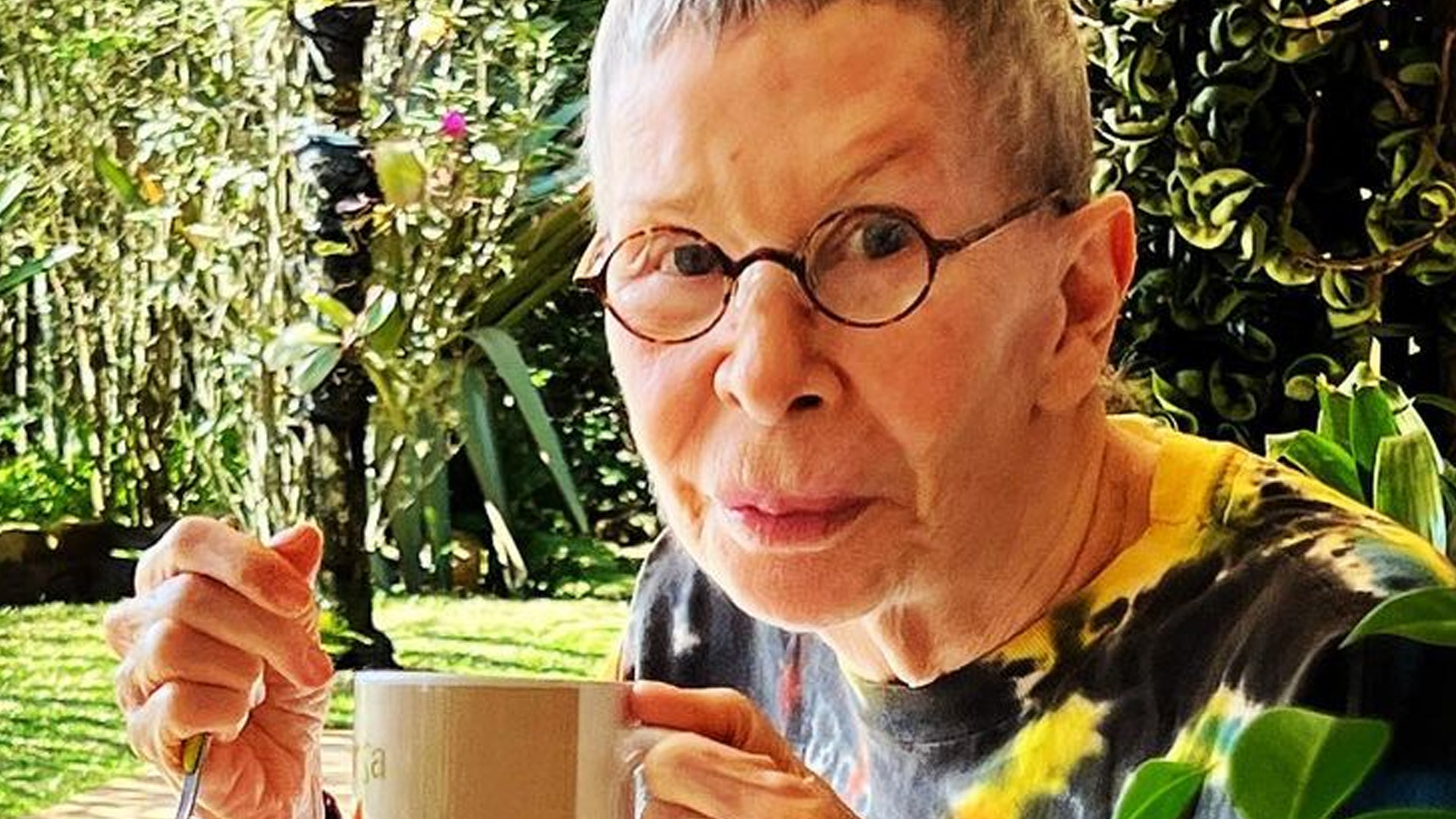 Rita Lee quebra silêncio e analisa luta contra câncer: “Parada é dura”
