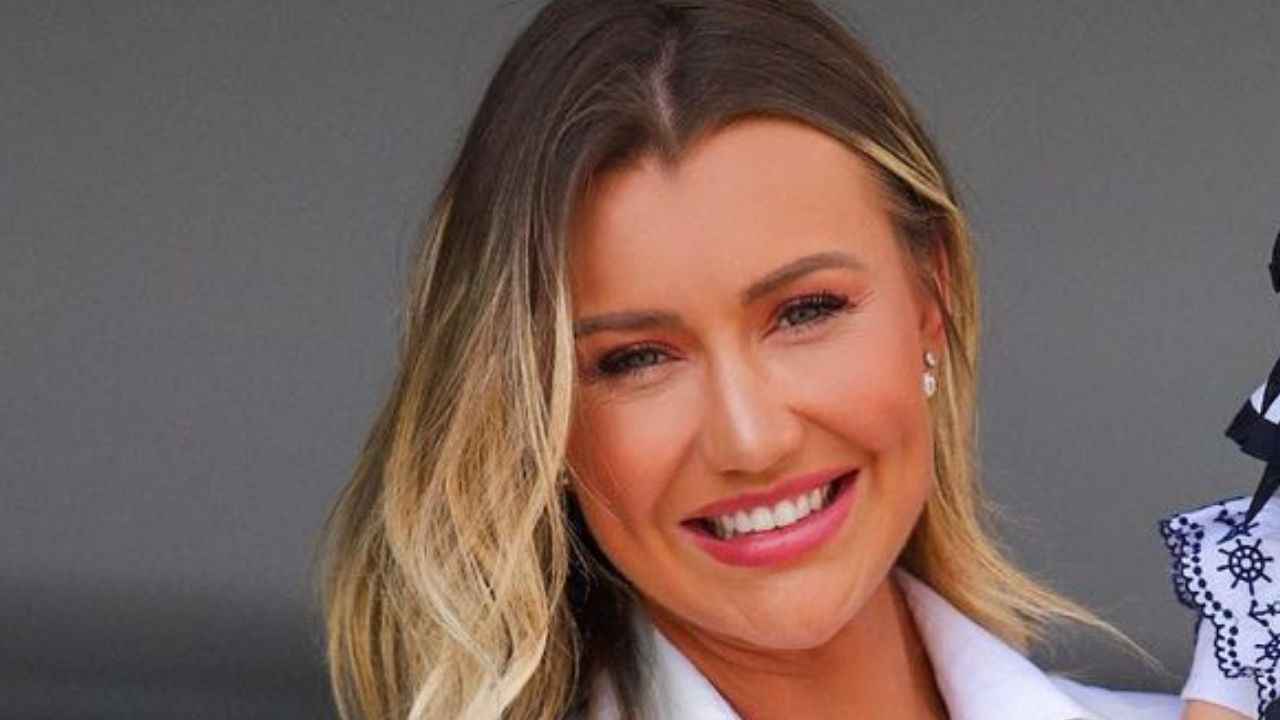 Como cresceu! Ana Paula Siebert posa com herdeira no colo e web reage à fofura: “Lindas”