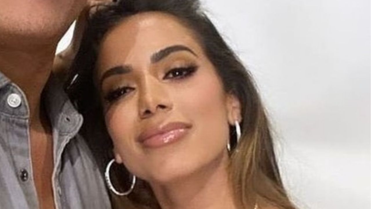 Nos Estados Unidos, Anitta posa coladinha com Vin Diesel, astro de ‘Velozes e Furiosos’