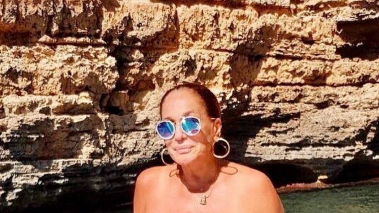Aos 78 anos, Susana Vieira exibe corpo jovial com biquíni sem alças e ganha elogios: “Maravilhosa”