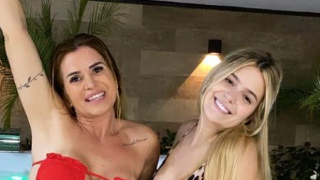 Duelo de beldades! Ex-BBB Viih Tube posa de biquíni com a mãe e corpos sarados chamam a atenção dos fãs