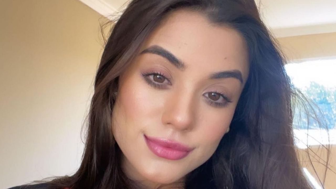 Cantora gospel é detonada na internet após fazer comentário polêmico: “Criança não pode ser gay”