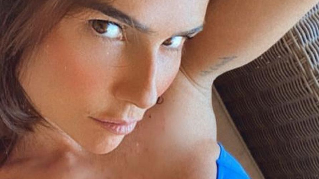 Aos 41 anos, Deborah Secco mostra barriga chapada e cinturinha PP de biquíni e seguidores brincam: “Por isso ele não supera”