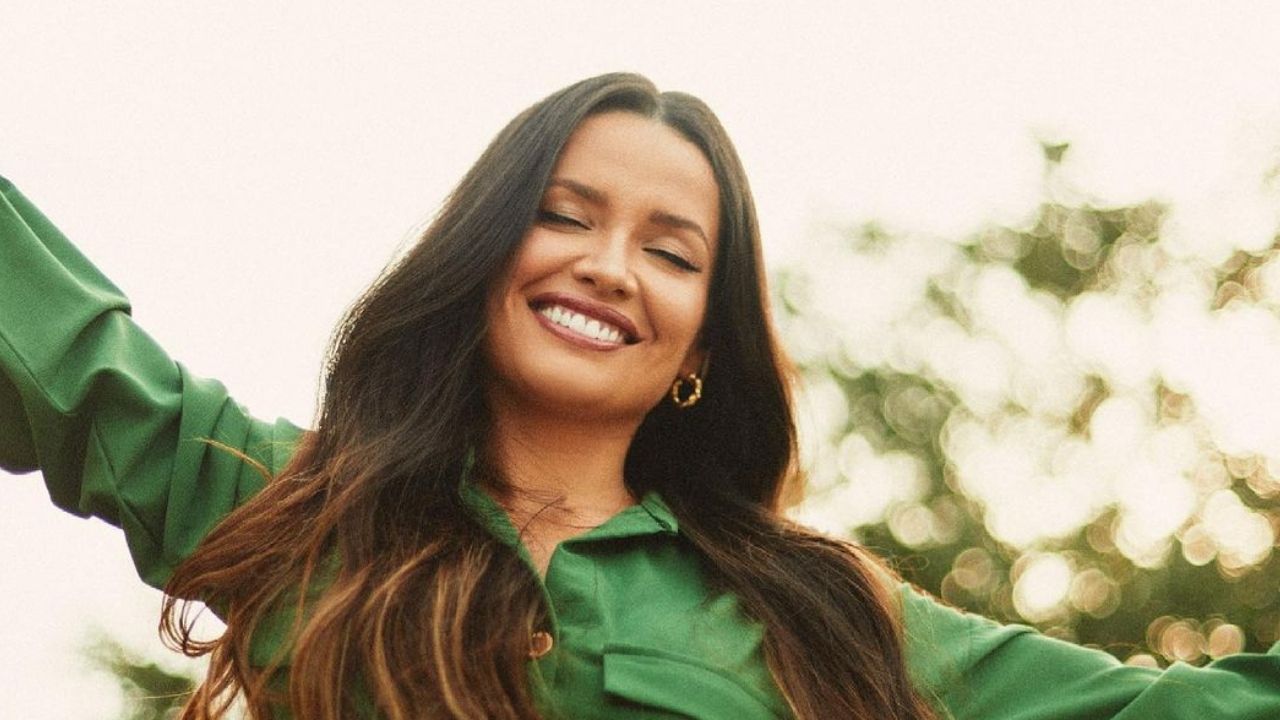 Elegante, Ex-BBB Juliette Freire posa sorridente e faz reflexão sobre planos futuros: “Onde posso ir?”