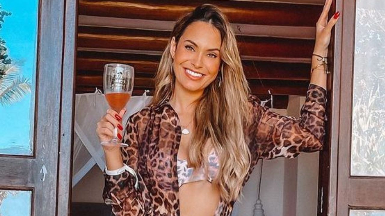 Ex-BBB Sarah Andrade comemora aniversário de 30 anos na Bahia e reflete: “Trajetória de aprendizado”