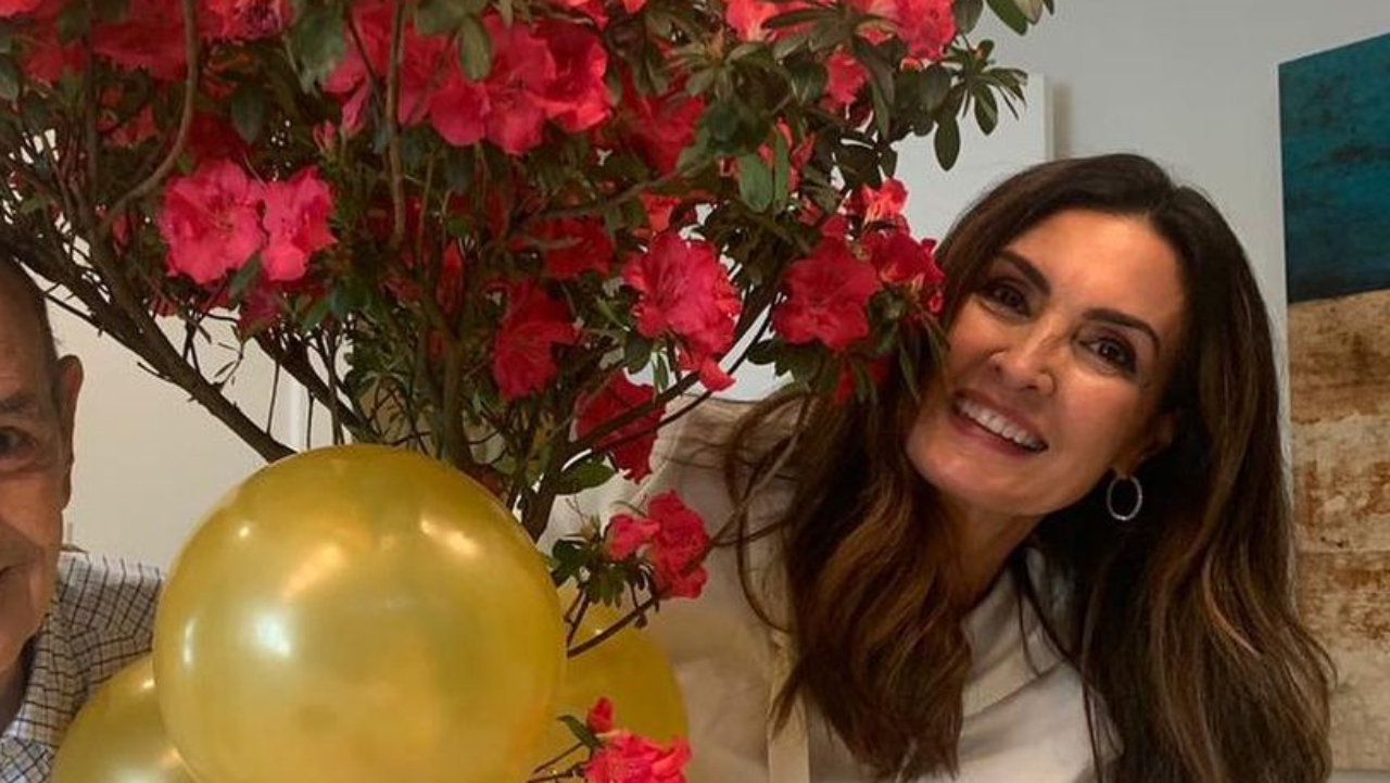 Em momento raríssimo, Fátima Bernardes posa ao lado do pai e faz linda homenagem: ”Parabéns”