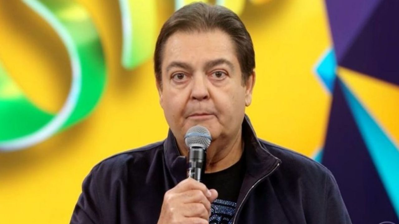 Após internação às pressas, médicos adiam alta hospitalar de Faustão pela segunda vez seguida e preocupam fãs