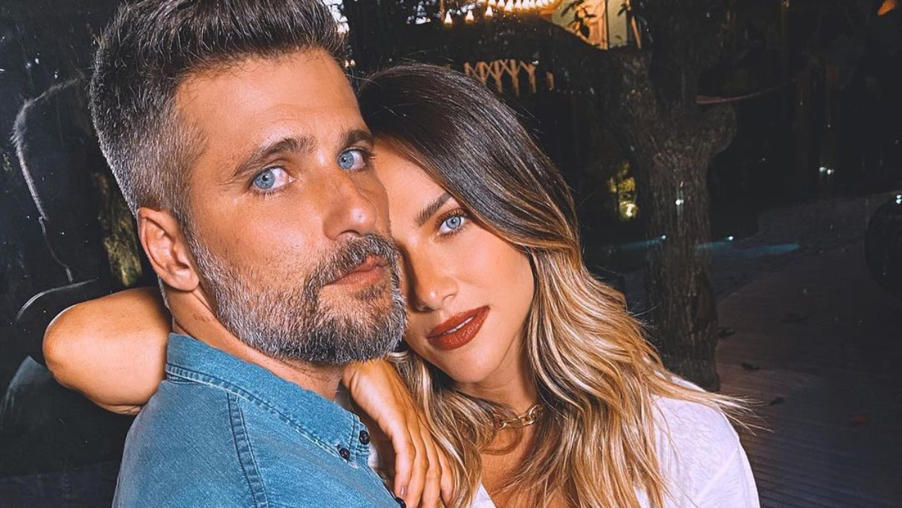 Aos 11 meses, filho de Giovanna Ewbank e Bruno Gagliasso encanta ao surgir andando de patinete: ”Cheio de personalidade”