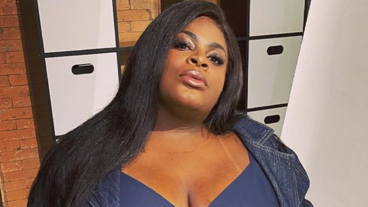 Jojo Todynho capricha no look e deixa a barriguinha de fora após perder 10 quilos: “Maravilhosa!”