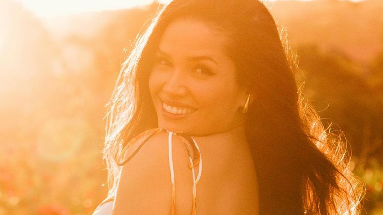 Banhada pelo sol, ex-BBB Juliette Freire mostra brilho próprio em vestido estampado: “Inexplicável a beleza dessa mulher”