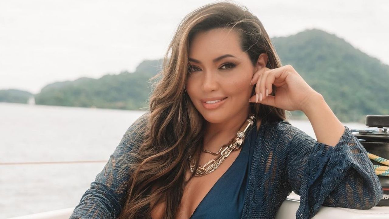 No auge, Karinah comemora hit com Belo que coroa ano de realizações: “Orgulho da minha história”