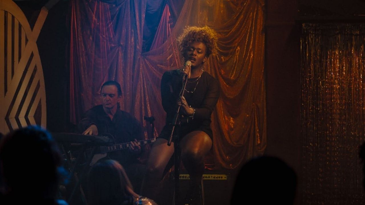 Em ‘Manhãs de Setembro’, Liniker vive protagonista sem estereótipos em celebração ao afeto: “Eu me vi”