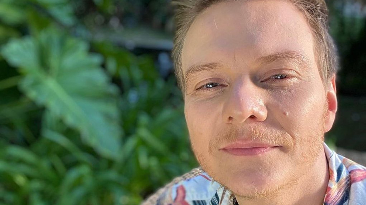 Michel Teló celebra um bilhão de visualizações em canção responsável por seu estouro: ”Pensa na alegria”