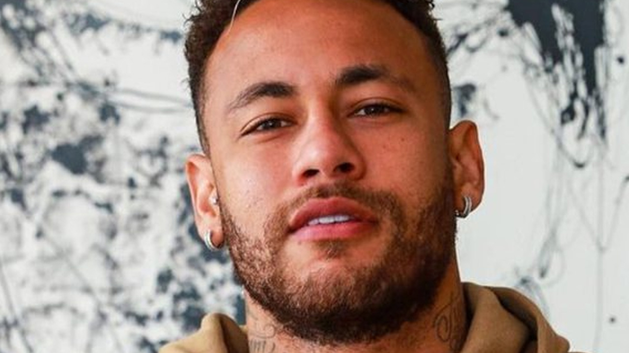 Neymar Jr. deixa fãs de cabelo em pé com comentário assanhado em foto de cantora: “Ele tá que tá”
