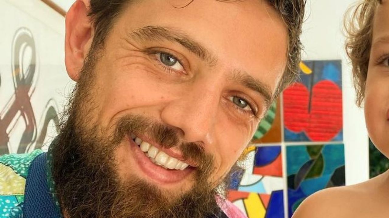 Após cirurgia no coração, Rafael Cardoso recebe alta e recebe carinho da família: “Colocou curativo”