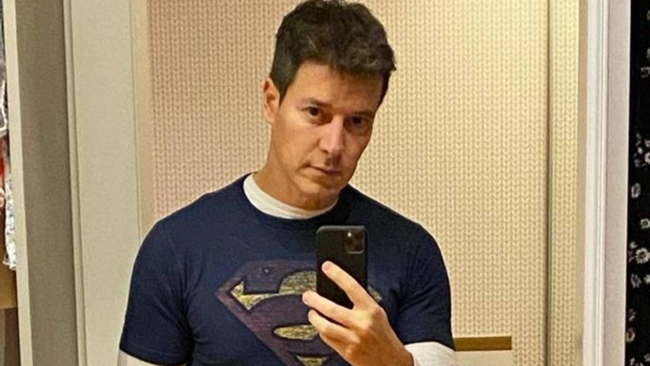 Rodrigo Faro elege calça coladinha, surge com ‘atributos’ marcados e vira piada na web: “Inimigo da moda”