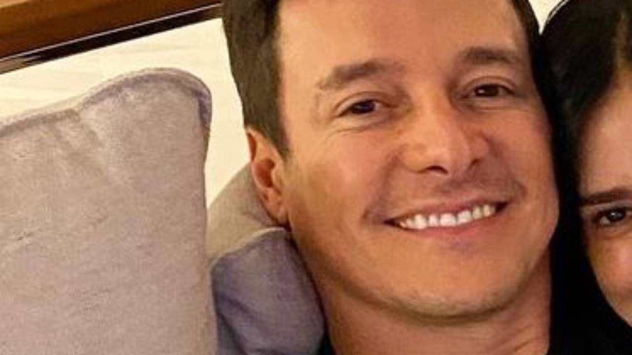 Rodrigo Faro surge de chamego com Vera Viel e faz declaração romântica na web: “Abraço que traz paz”