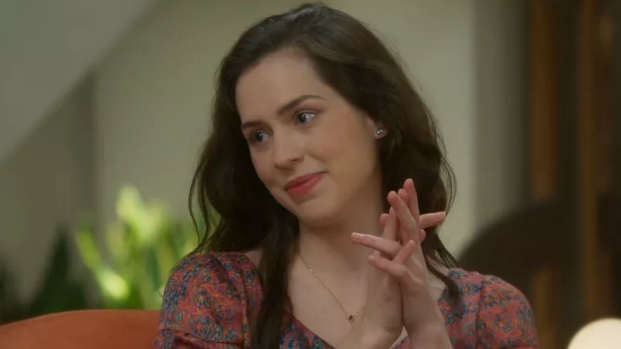 Salve-se Quem Puder: Júlia chega na mansão de Helena e deixa Hugo irritado