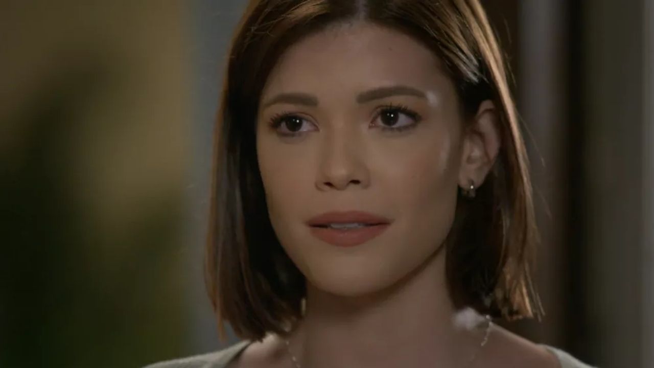 Salve-se Quem Puder: Kyra fica com peso na consciência após beijo e começa a evitar Alan