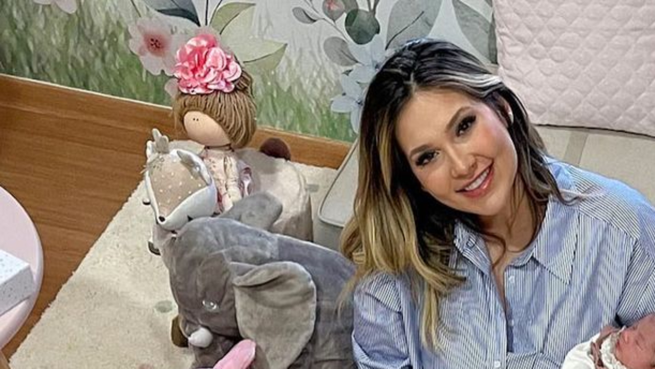 Com a herdeira nos braços, Virginia Fonseca celebra 22 milhões de seguidores: ”Nova fase”