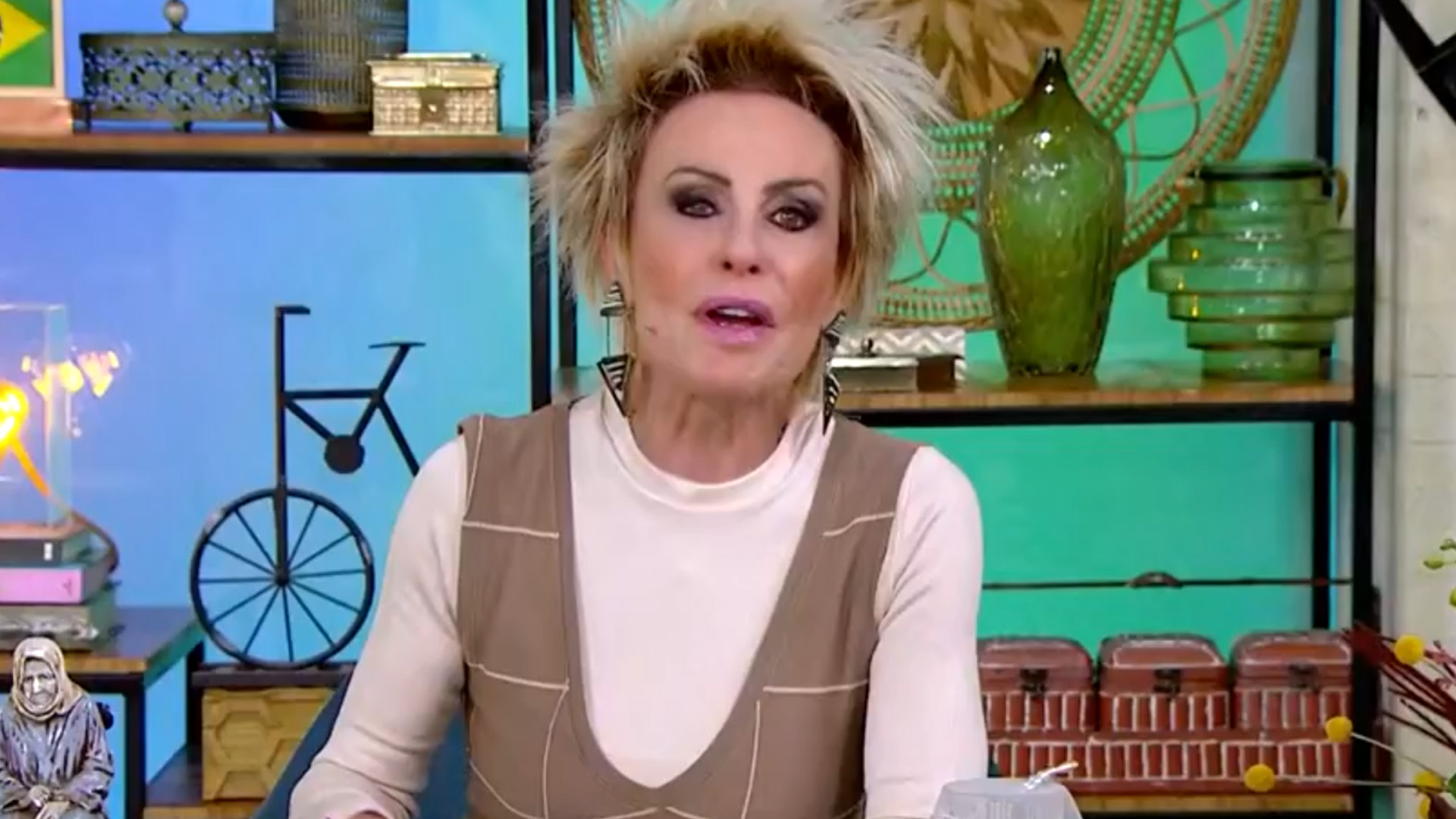 Ana Maria Braga analisa aposentadoria e revela: “Já tentaram me botar pra fora”