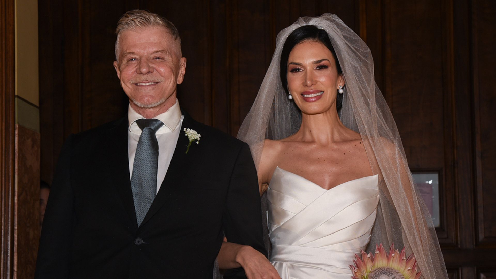 Miguel Falabella leva atriz ao altar em casamento luxuoso que parou São Paulo
