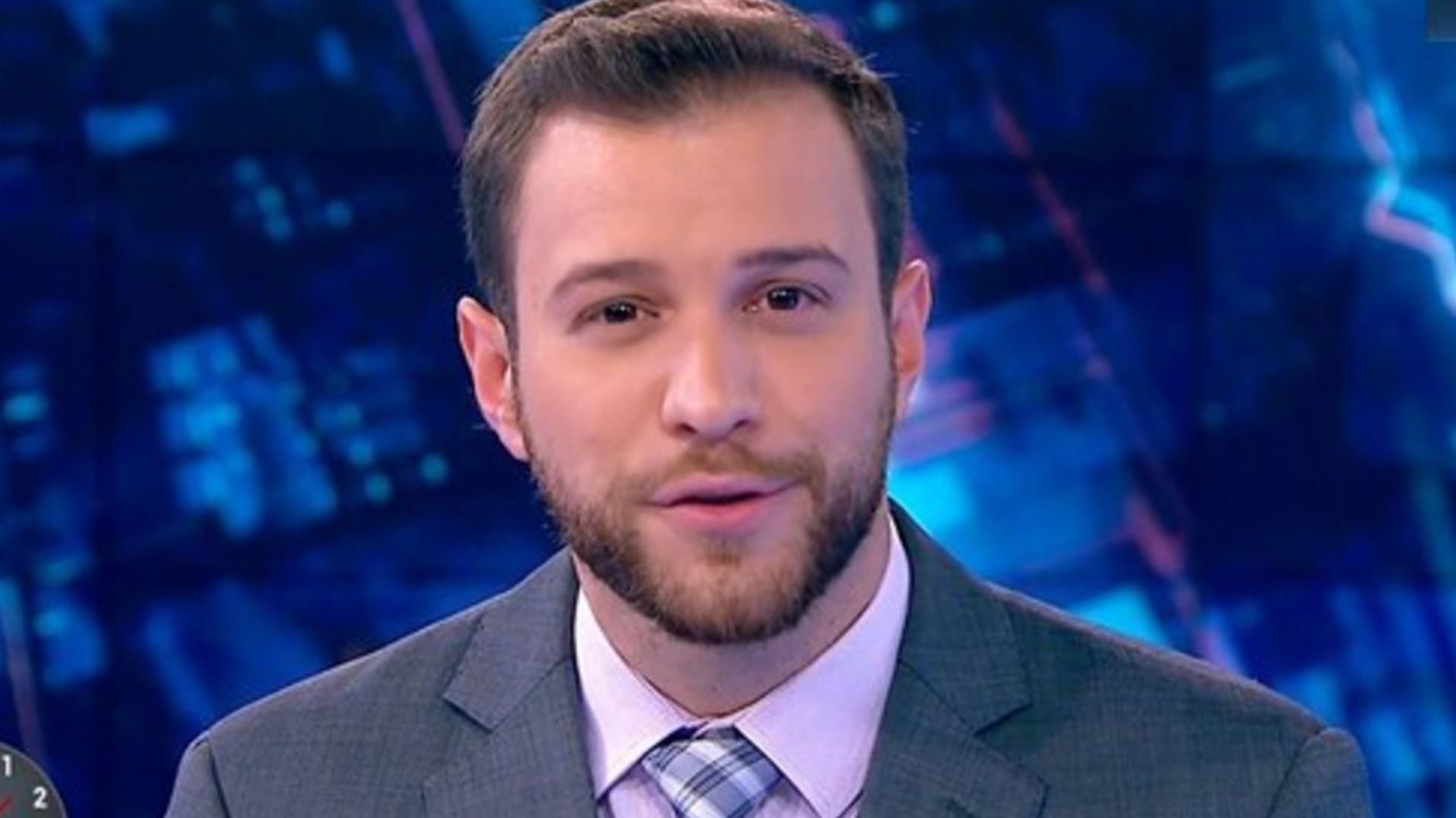 Ex-apresentador do SBT pede emprego na web após ser demitido da CNN: “Em busca”