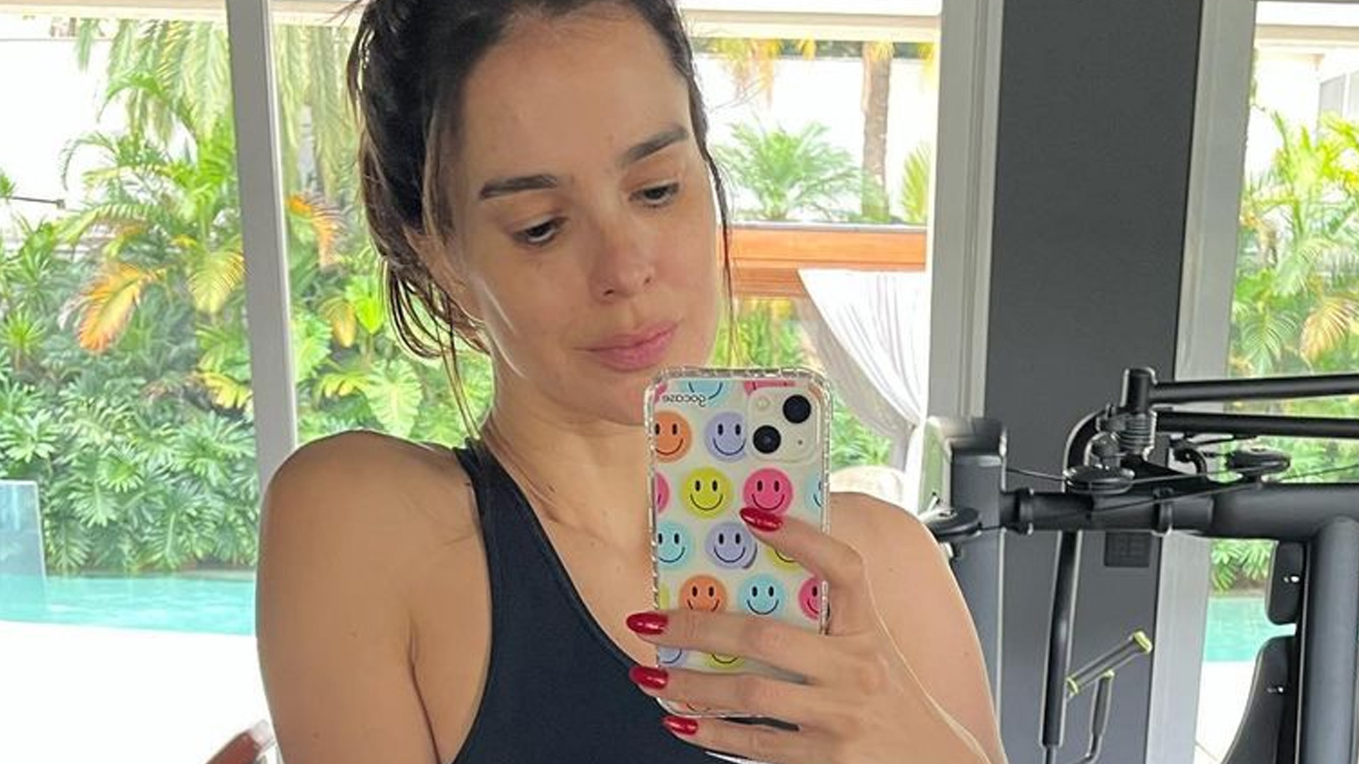 Esposa de Rodrigo Faro, Vera Viel malha e exibe corpo magérrimo: “Zero defeitos”