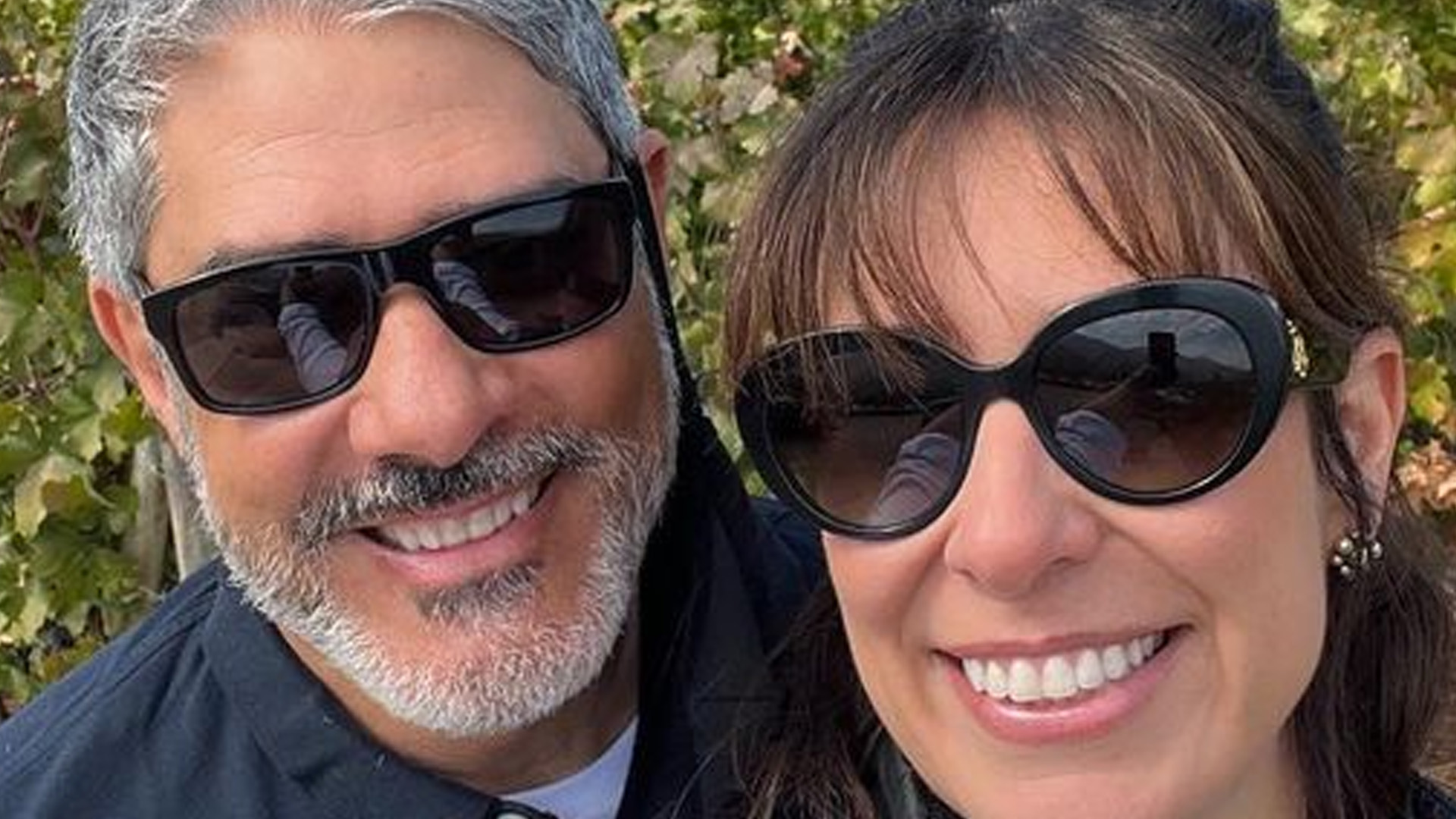 Esposa flagra William Bonner em momento espontâneo e se derrete: “Essa visão”