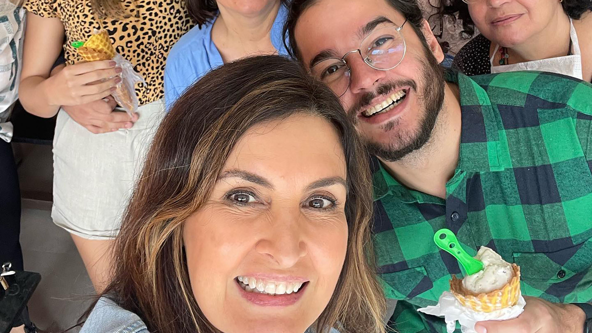 Deputado Túlio Gadêlha faz declaração de amor para Fátima Bernardes
