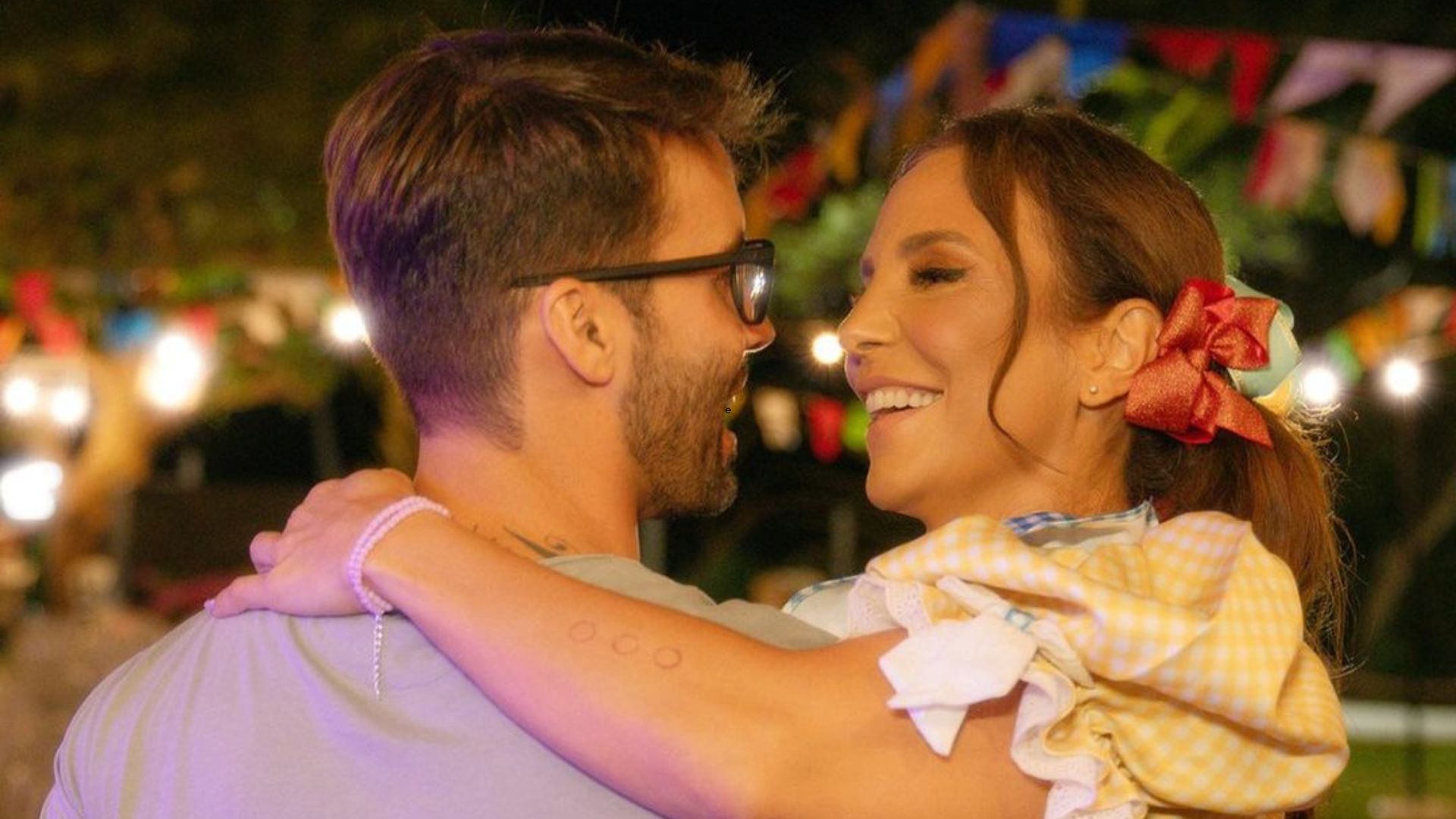 Ivete Sangalo abre álbum de fotos para se declara em aniversário do marido: “Meu amor!”