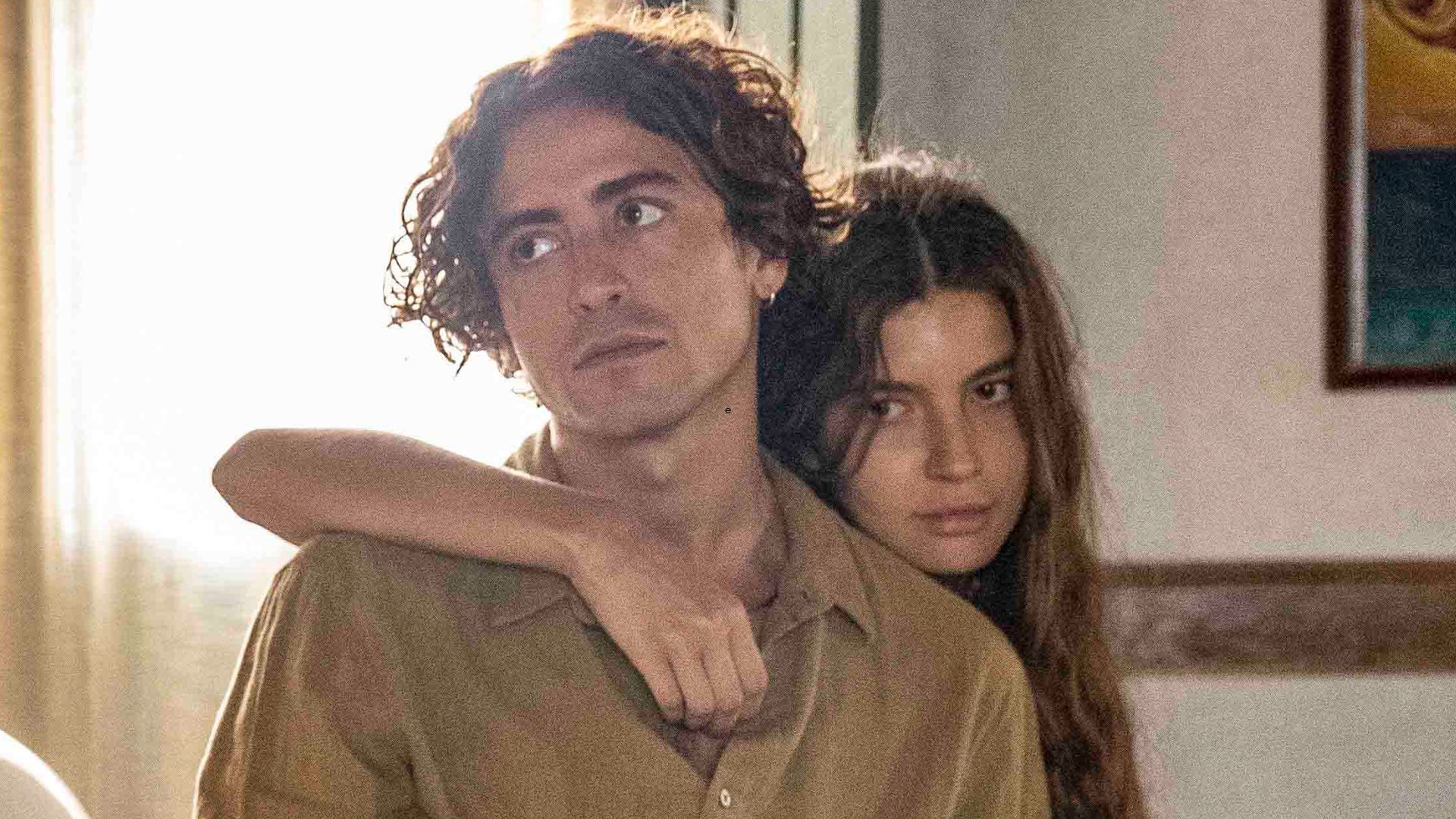 Jove em ‘Pantanal’, Jesuita Barbosa declara seu amor por Alanis Guillen: “Fascinante”