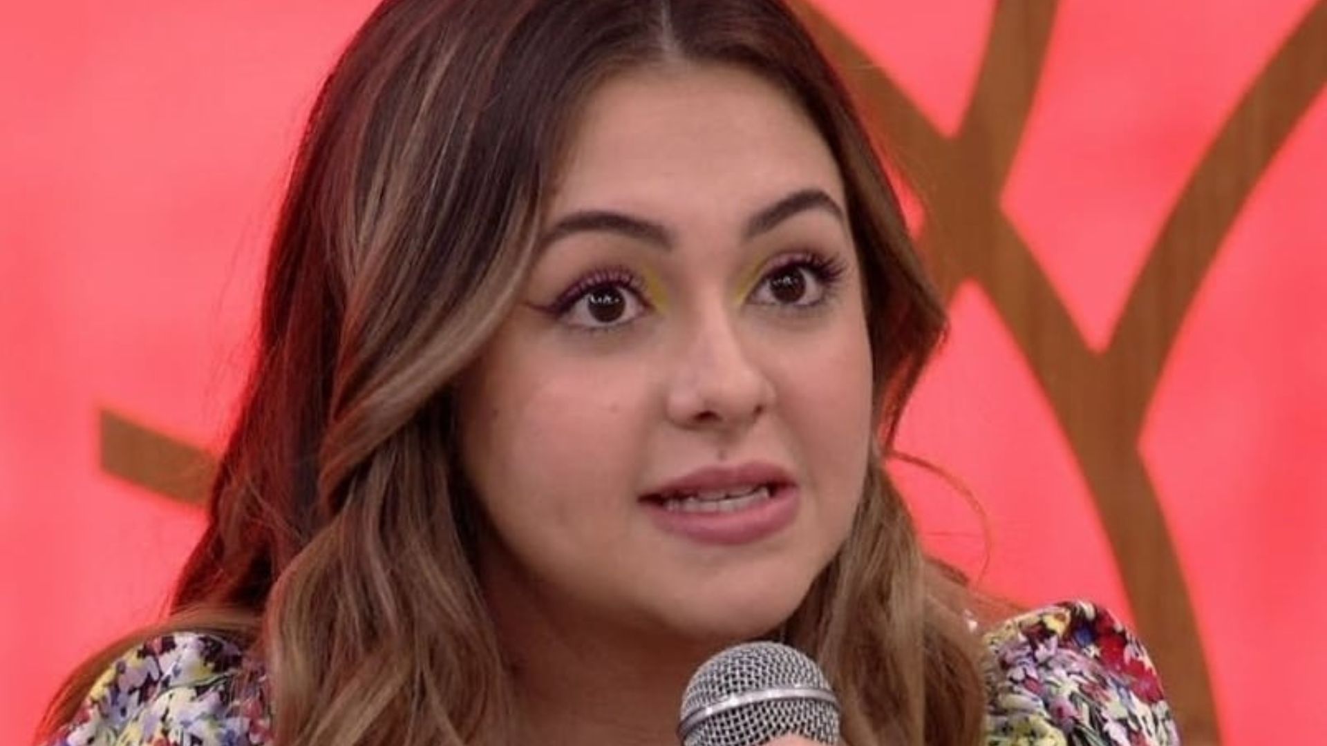 Famosos apoiam Klara Castanho após atriz revelar drama que está vivendo: “Estamos com você”