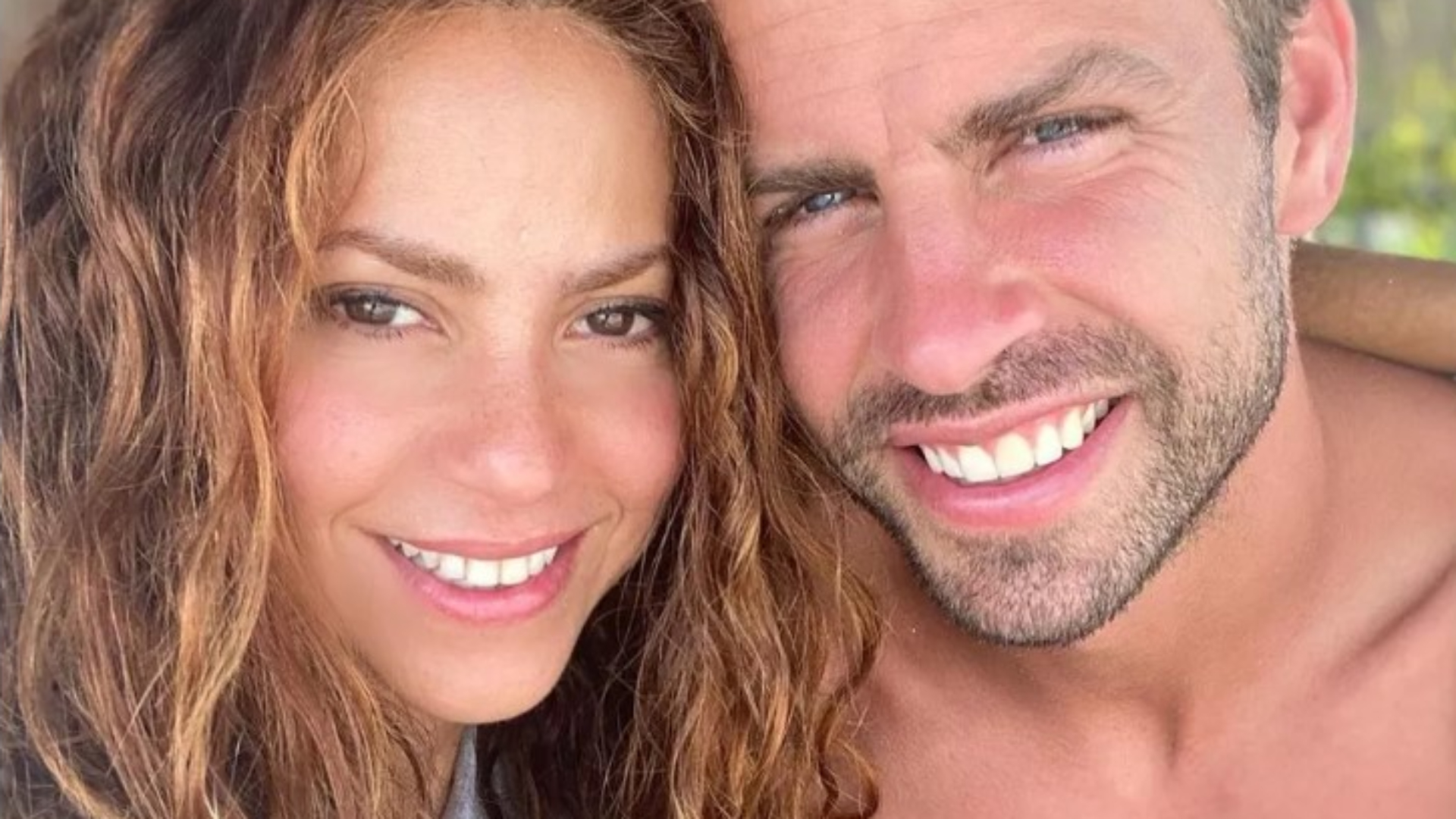 Shakira anuncia fim do relacionamento de 12 anos com jogador Gerard Piqué