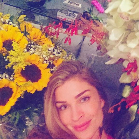 Grazi Massafera comemora fim de Verdades Secretas: “Trabalho lindo”