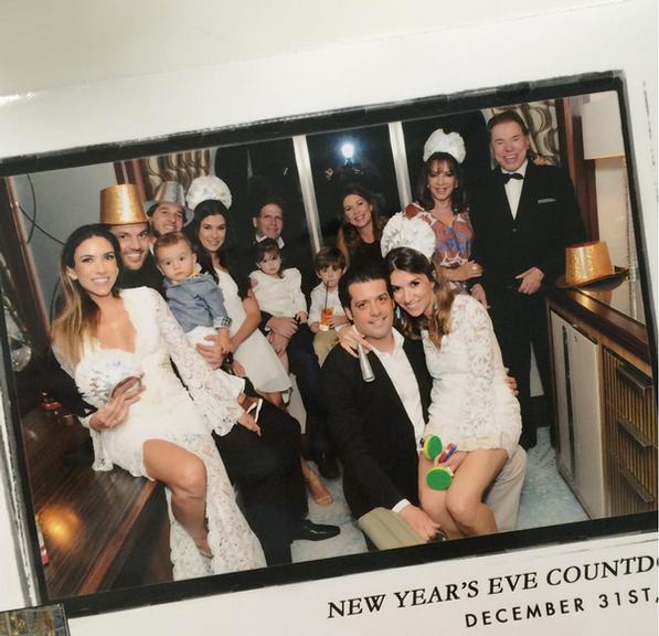 Patricia Abravanel publica foto de Reveillon em família nos Estados Unidos
