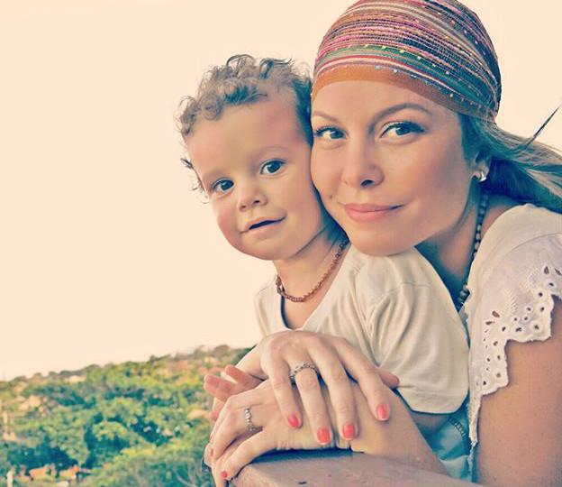 Bárbara Borges anuncia segunda gravidez: “Família aumentando”
