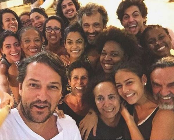 Elenco da nova novela das nove, Velho Chico, se diverte nos bastidores das gravações