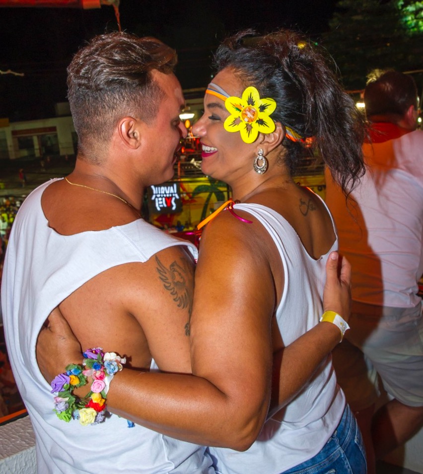 Solange Couto: “Treinei a dança da metralhadora na frente da tv”