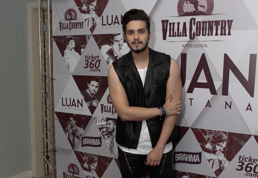 Luan Santana faz show arrasador em São Paulo!