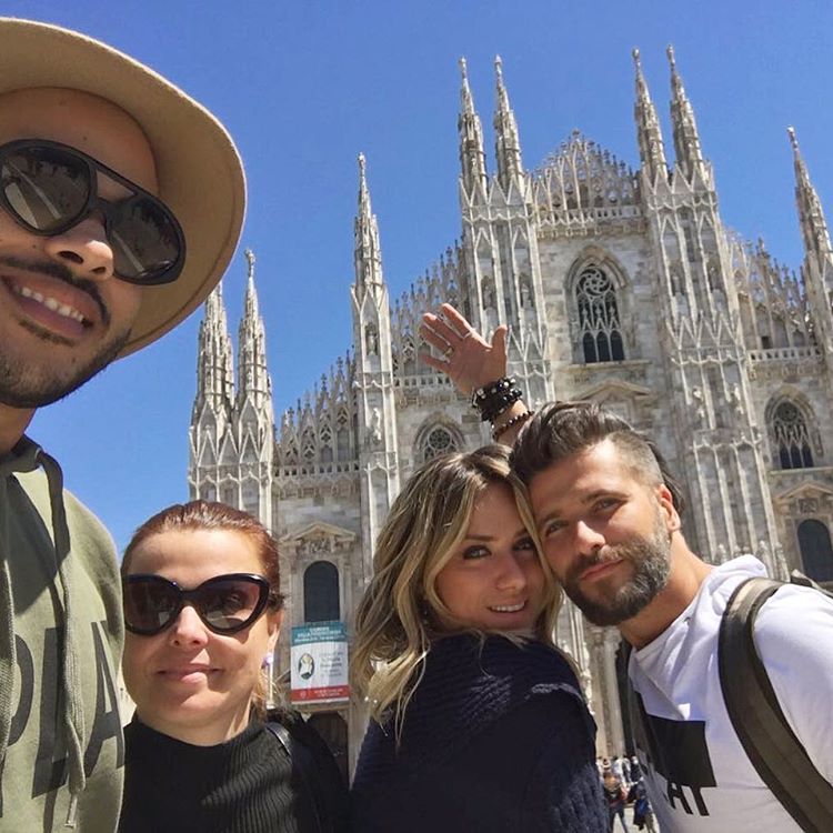 Bruno Gagliasso e Giovanna Ewbank aproveitam viagem em Milão